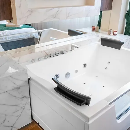 Apartment 9 Nine - Luxury & *