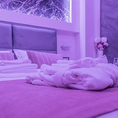 9 Nine - Luxury & Apartamento