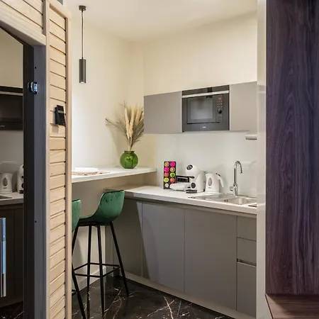 Apartment 9 Nine - Luxury & *