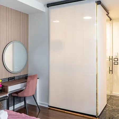 9 Nine - Luxury & Apartamento *