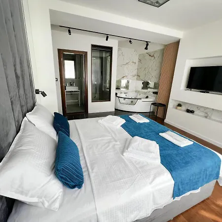 Apartment 9 Nine - Luxury &